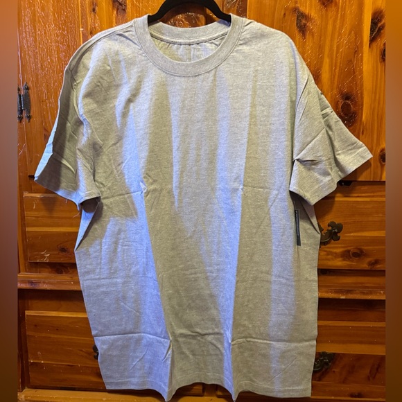 Men's Gray T-Shirt - Picture 1 of 4